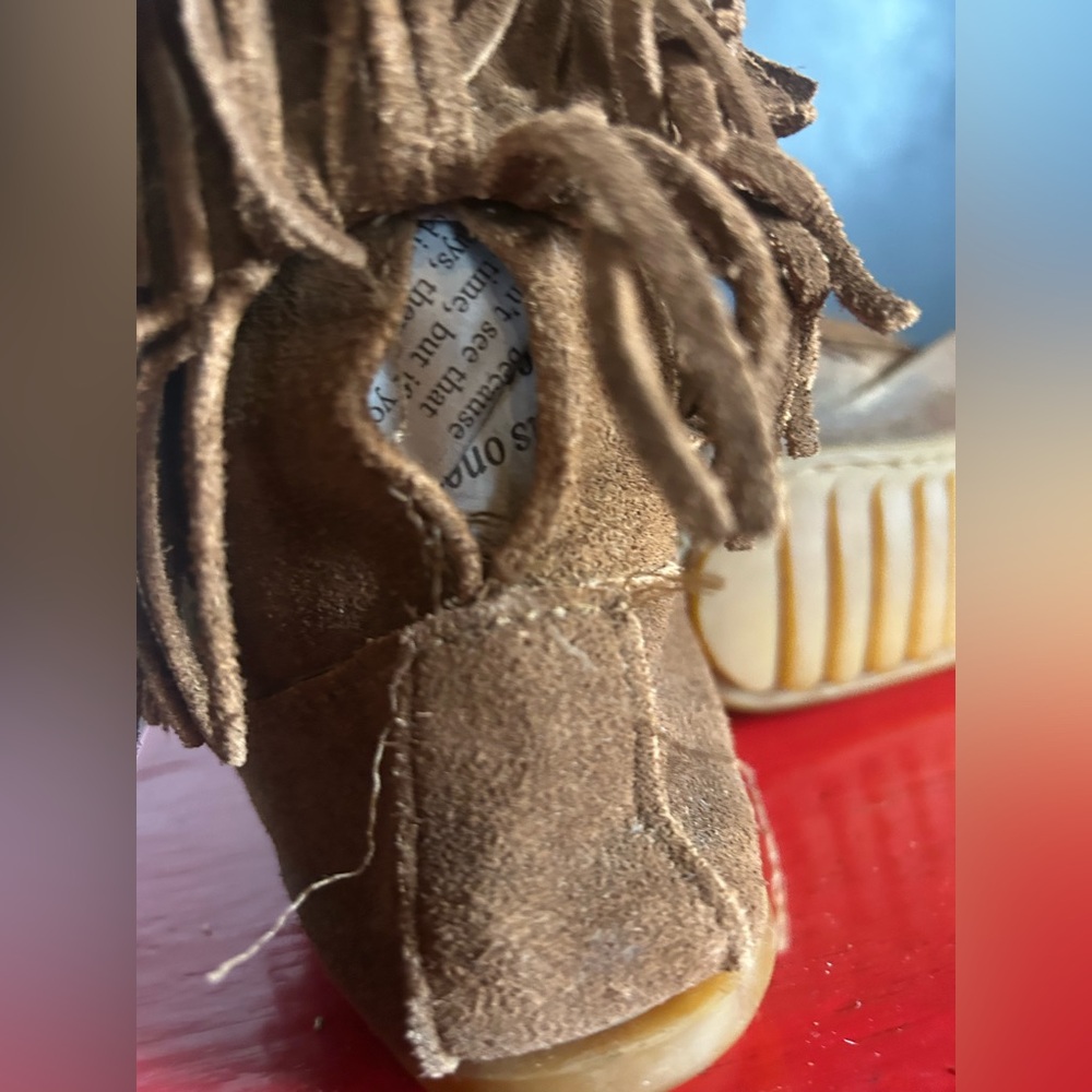 Minnetonka Fringe Moccasin Boots Size 3 - Picture 5 of 6